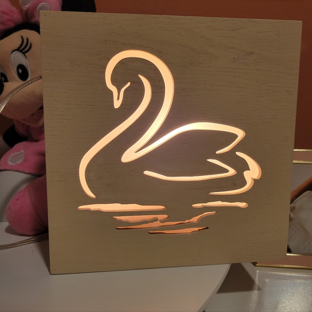 Swan Box Lamp | Nightlight - Picture 3 of 9